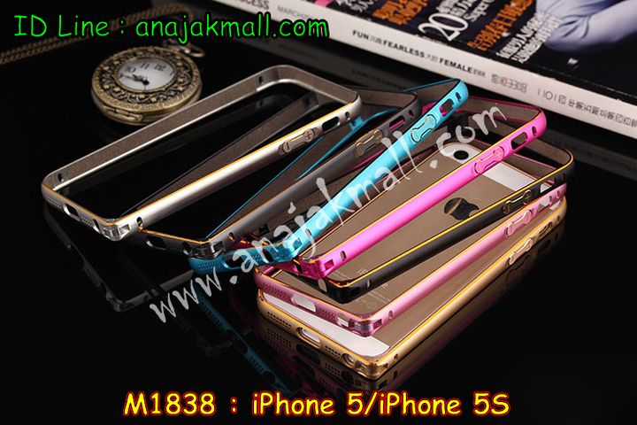 M1838_07_iPhone 5_detail11.jpg
